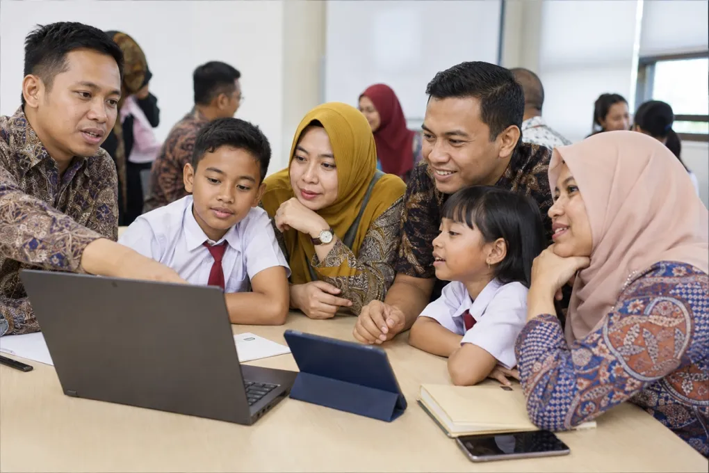 Madrasia Luncurkan Program Literasi Digital, Bekali Siswa dan Orang Tua Hadapi Era Digital